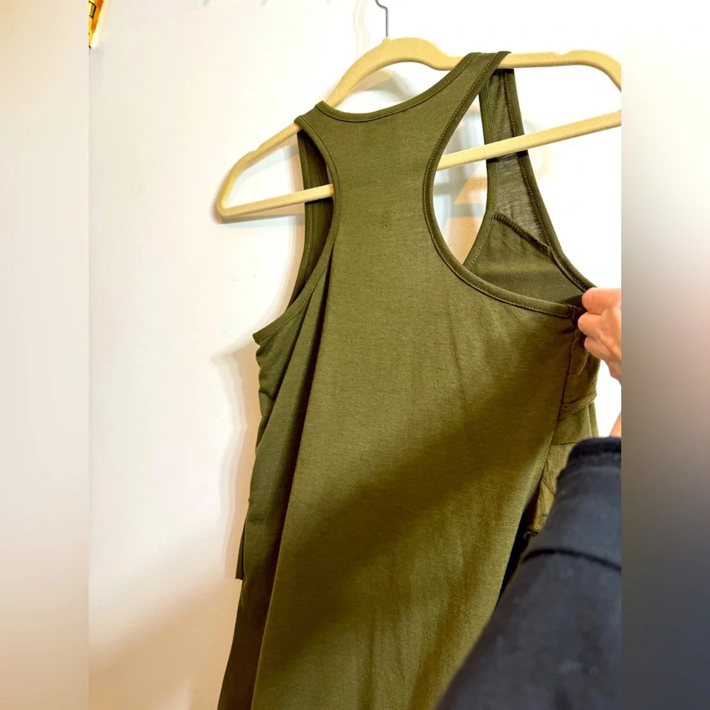 Eyeshadow Ruffle Tank Top S